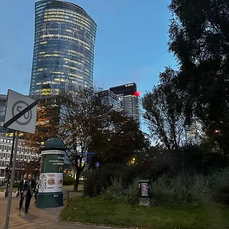 Centrum, Miejsce Parkingowe W Cenie Apartment Warsaw